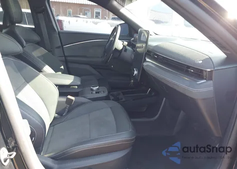 2024 Ford Mustang Mach-E Gt z USA, uszkodzony, nr VIN 3FMTK4SX5RMA34272